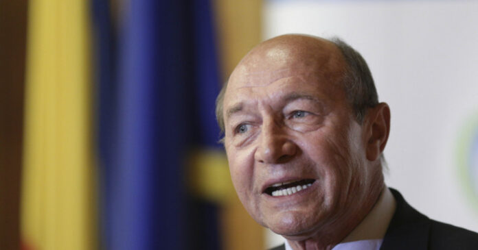 Băsescu: România a doborât drone, dar lupta cu roiurile rămâne o provocare Băsescu: România a doborât drone, dar lupta cu roiurile rămâne o provocare