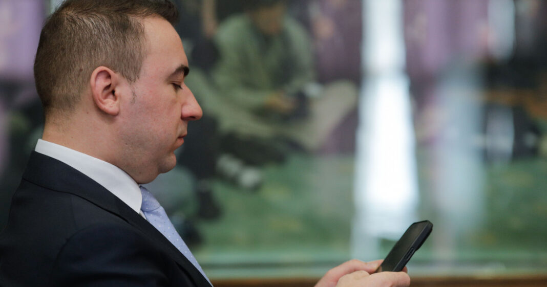 Bogdan Ivan salută continuarea proiectelor de contoare inteligente și stocare a energiei
