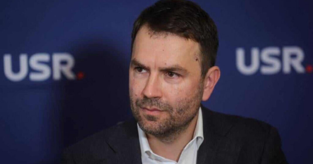 Cătălin Drulă critică declarațiile lui Sorin Grindeanu despre ministrul informal al Transporturilor Cătălin Drulă critică declarațiile lui Sorin Grindeanu despre ministrul informal al Transporturilor