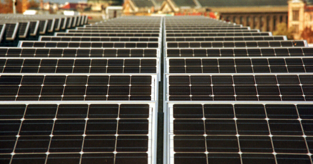 Germania propune reducerea subvențiilor pentru energia regenerabilă din cauza presiunii pe rețeaua electrică