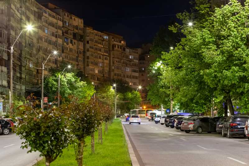 Primăria Galați semnează un contract de 7,5 milioane lei pentru iluminat public LED pe 50 de străzi Primăria Galați semnează un contract de 7,5 milioane lei pentru iluminat public LED pe 50 de străzi
