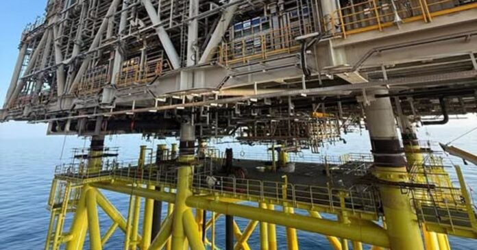 Proiectul Neptun Deep avansează după instalarea platformei Neptun Alpha în Marea Neagră Proiectul Neptun Deep avansează după instalarea platformei Neptun Alpha în Marea Neagră