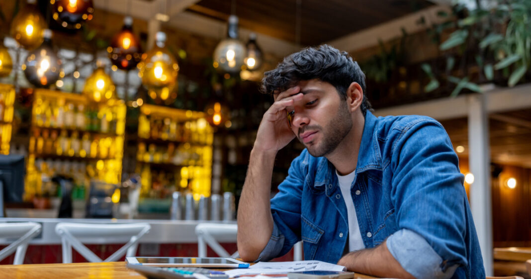Scumpirile reduc vânzările în restaurante cu până la 50% în 2026 Scumpirile reduc vânzările în restaurante cu până la 50% în 2026