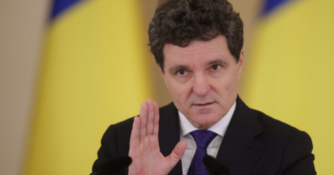 Traian Băsescu: Nicușor Dan nu este depășit, dar are un stil diferit de a conduce Traian Băsescu: Nicușor Dan nu este depășit, dar are un stil diferit de a conduce