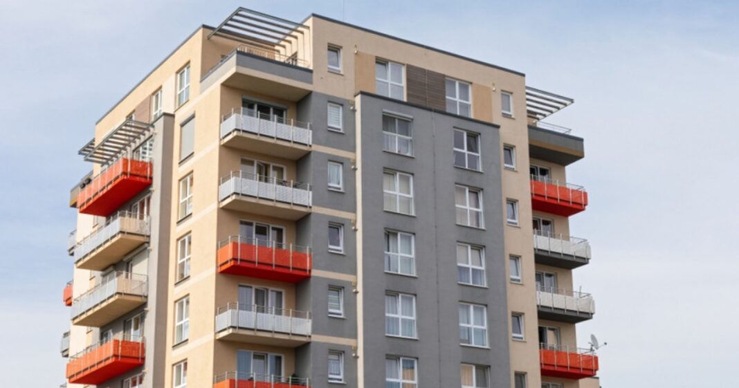 Vânzările de apartamente scad cu 9%, prețurile cresc cu 12,5% în București, afirmă Gabriel Biriș