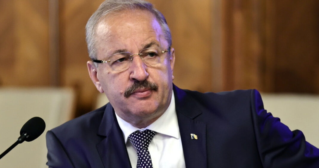 Vasile Dîncu: AUR nu poate fi considerat un partid extremist