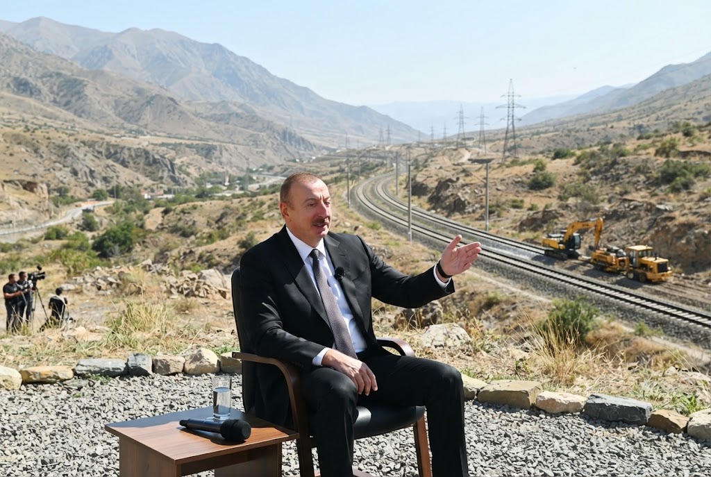 Aliyev promovează coridoare energetice și de transport spre Turcia și Europa Aliyev promovează coridoare energetice și de transport spre Turcia și Europa