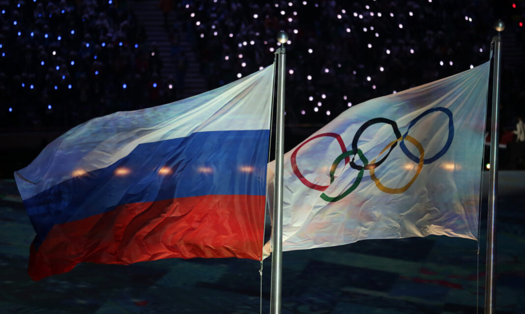 Revenirea pe ușa din dos: cum a destrămat Rusia sancțiunile din sport într-un singur an