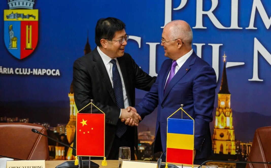 Emil Boc, întâlnire cu delegația din Zhejiang: mulțumiri pentru călătoriile românilor în China fără viză