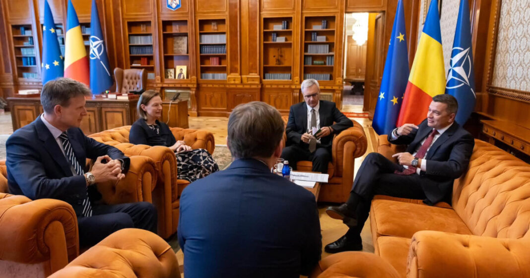 Grindeanu se angajează să relanseze economia României în discuția cu ambasadorii europeni Grindeanu se angajează să relanseze economia României în discuția cu ambasadorii europeni