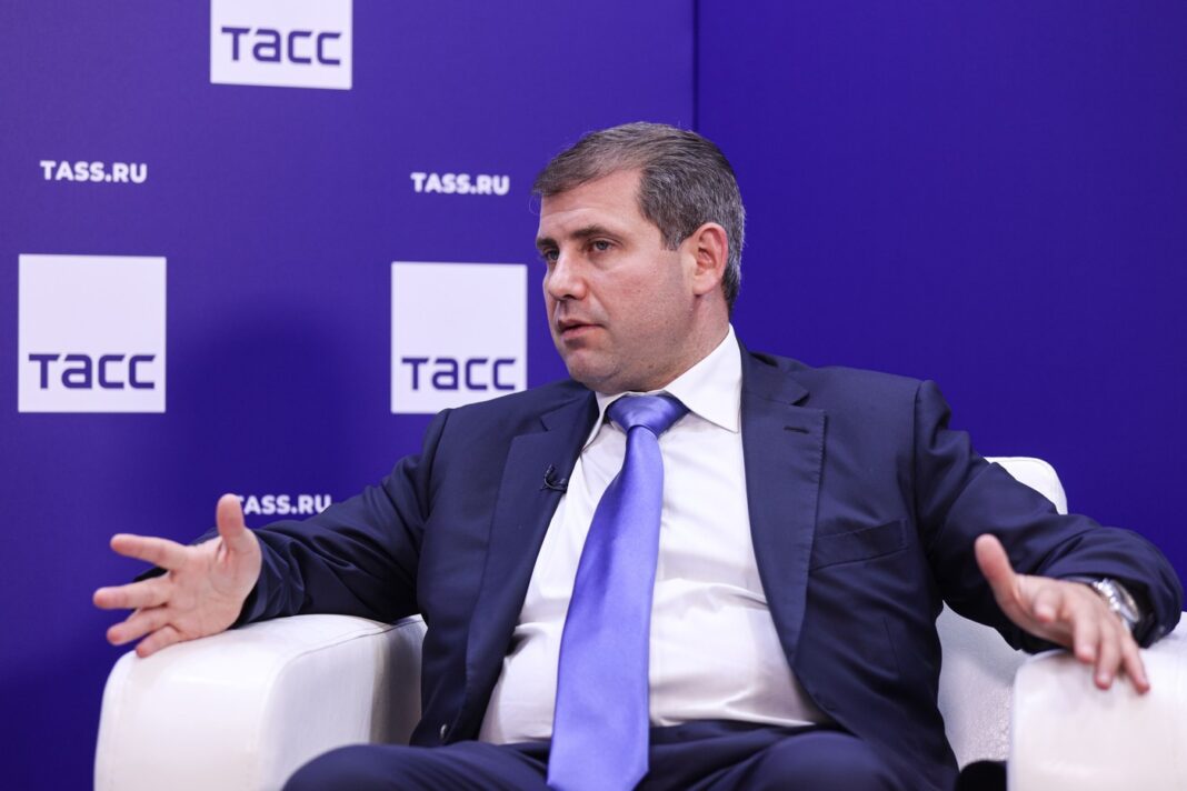 Ilan Şor, cu sprijinul Kremlinului, a eludat sancţiunile printr-un mecanism financiar fraudulos de 6,9 miliarde de dolari Ilan Şor, cu sprijinul Kremlinului, a eludat sancţiunile printr-un mecanism financiar fraudulos de 6,9 miliarde de dolari