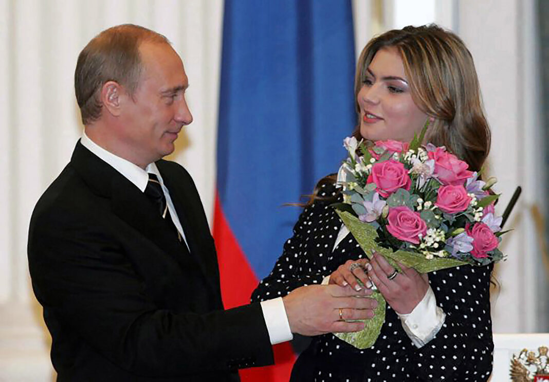 Lucrările la vila de lux a lui Putin din Sochi ajung în faza finală Lucrările la vila de lux a lui Putin din Sochi ajung în faza finală