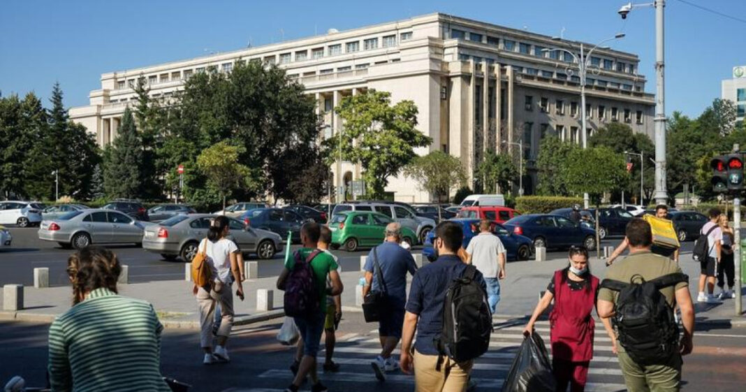 Peste 51% dintre români nu cred în redresarea economiei în viitorul apropiat Peste 51% dintre români nu cred în redresarea economiei în viitorul apropiat