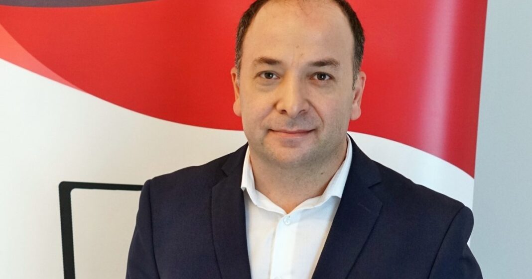 Adrian Negrescu: Ratingul S&P pentru România este o gură de oxigen, dar necesită un guvern stabil Adrian Negrescu: Ratingul S&P pentru România este o gură de oxigen, dar necesită un guvern stabil