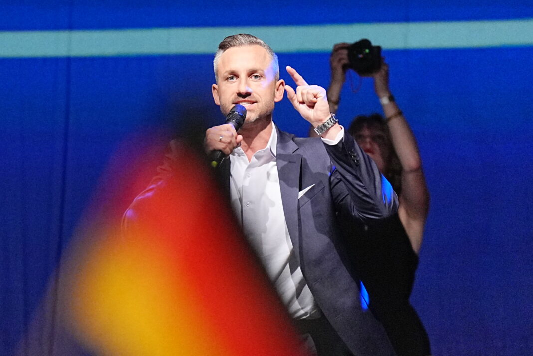 AfD și BSW încep o colaborare pentru a solicita încetarea ajutorului militar pentru Ucraina
