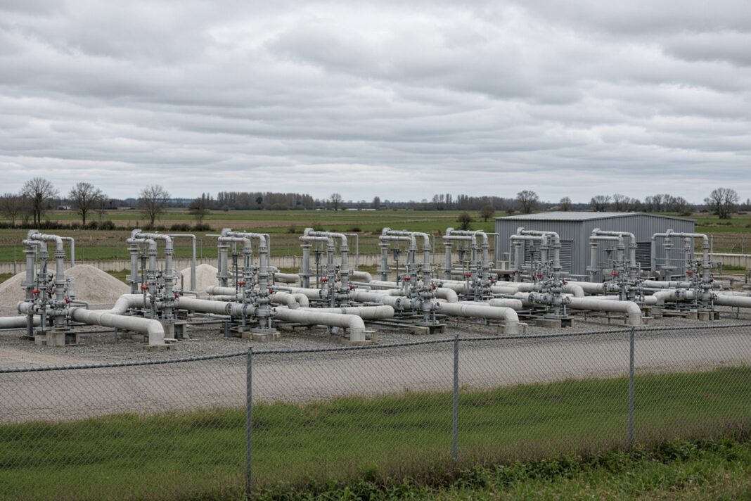 Gazul francez, noul front al disputei lui Dupont-Aignan cu Uniunea Europeană Gazul francez, noul front al disputei lui Dupont-Aignan cu Uniunea Europeană
