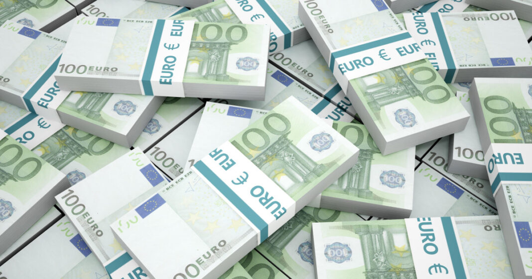 Comisia Europeană acordă 2,9 miliarde de euro Ucrainei pentru finanțare și reforme