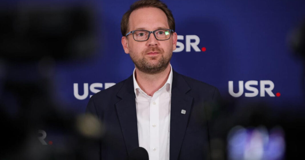 Dominic Fritz: USR nu va vota guvernul cu miniștri PSD având rol de paravan Dominic Fritz: USR nu va vota guvernul cu miniștri PSD având rol de paravan