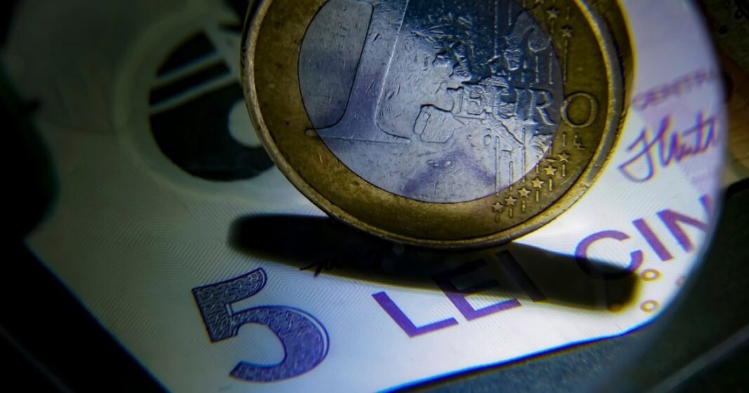 Euro a atins un maxim istoric de 5,3447 lei, conform BNR