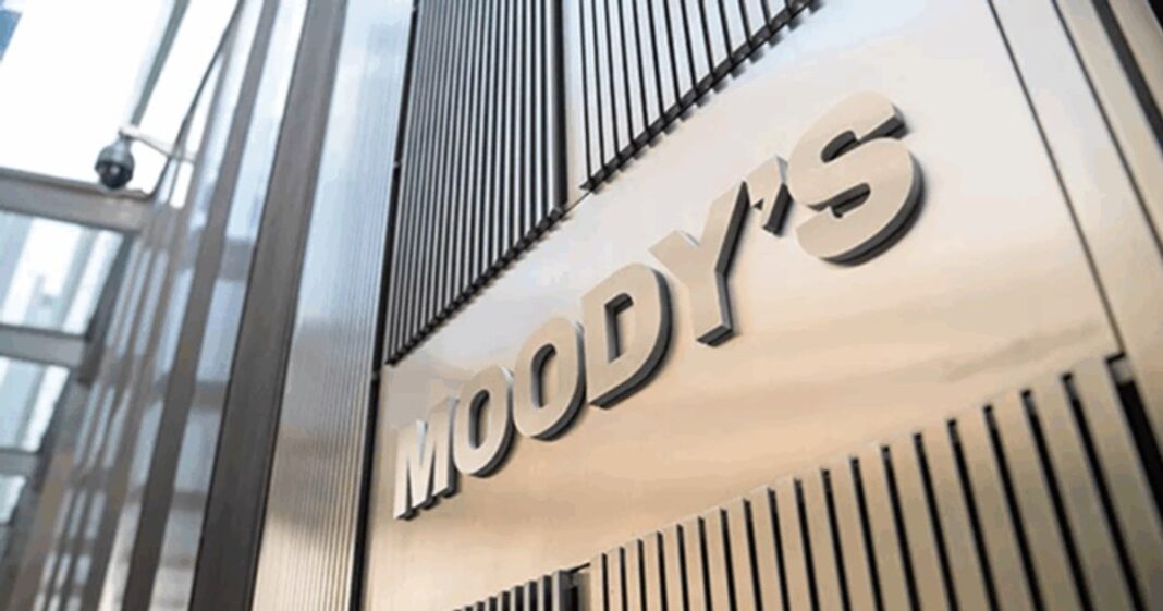 Moody’s avertizează că eșecul formării Guvernului pune în pericol consolidarea fiscală a României Moody’s avertizează că eșecul formării Guvernului pune în pericol consolidarea fiscală a României