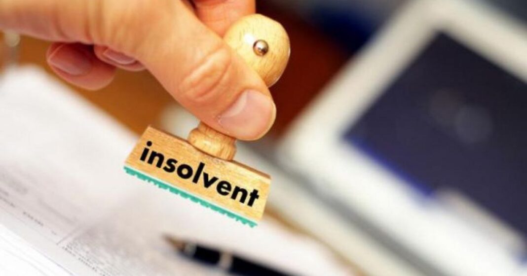 Numărul insolvențelor în România a crescut cu 11,7% în 2026, depășind 5.250 de cazuri