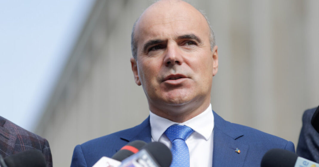 Rareș Bogdan anunță că 25 de liberali vor vota Guvernul Luca Niculescu