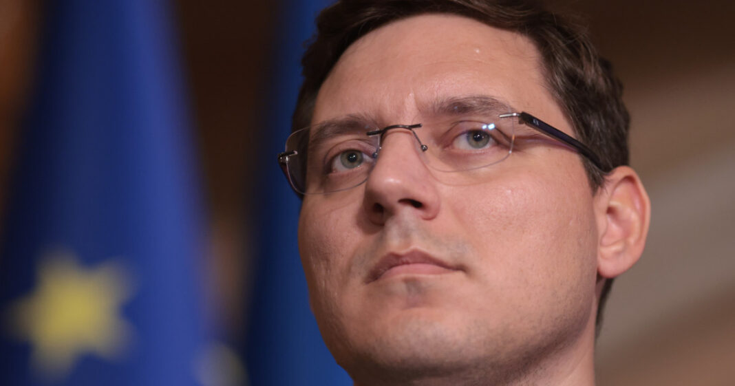 Victor Negrescu susține dezvoltarea industriei românești de apărare pentru securitatea Mării Negre Victor Negrescu susține dezvoltarea industriei românești de apărare pentru securitatea Mării Negre