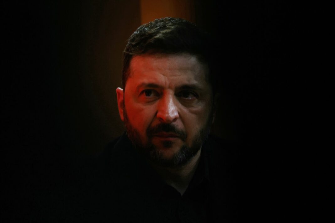Zelenski îl critică pe Trump pentru acordul cu Rusia: „Nu este de partea corectă a istoriei” Zelenski îl critică pe Trump pentru acordul cu Rusia: „Nu este de partea corectă a istoriei”